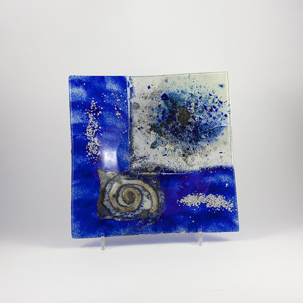 plato decorativo vidrio azul hecho a mano