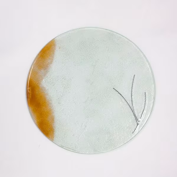 bajo plato oro elegante