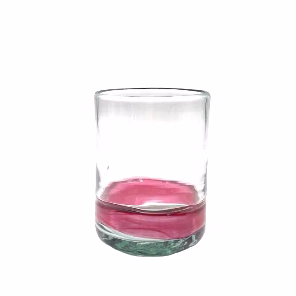 vaso de vidrio rosa