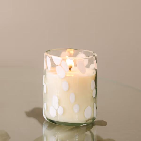 vela aromática con fragancia jazmín y coco